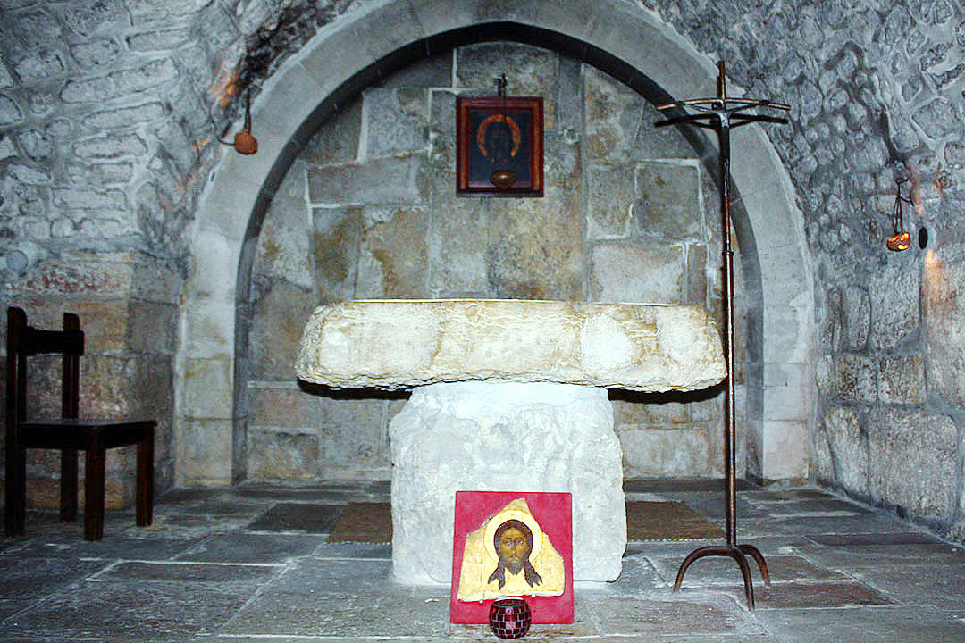 苦路十四站第六站-教堂内景-维罗妮卡为主耶稣擦脸